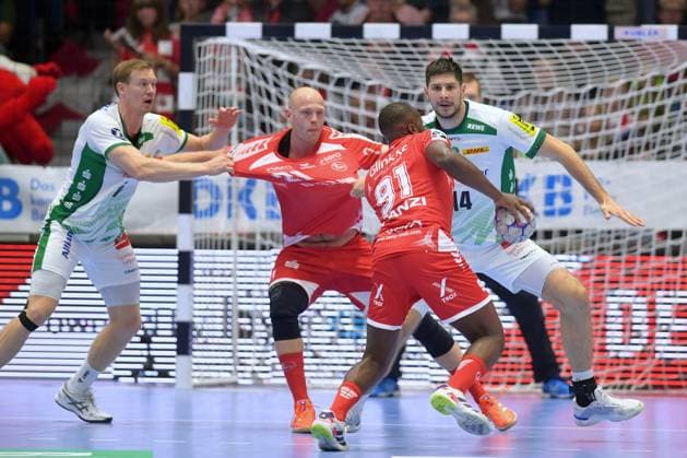 Sadou Ntanzi MT Melsungen 91 on the ball , Marko Mamic SC DHfK Leipzig 14 , Arnar Freyr Arnarsson MT Melsungen 21 , GER, MT Melsungen SC DHfK Leipzig, Handball, 1 Bundesliga, Matchday 8, Season 2025 2026, 10 10 2025, GER, MT Melsungen SC DHfK Leipzig, Handball, 1 Bundesliga, Matchday 8, Season 2025 2026, 10 10 2025 Kassel Copyright: xEibner-Pressefotox xRolandxSippex EP_RSL