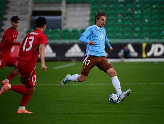 10th October 2025; Rodney Parade, Newport, Wales; Under 21 Euros Qualifying Football, Wales versus Belgium; Romeo Vermant of Belgium passes as is pressured by Luke Harris of Wales  AledxHopkins