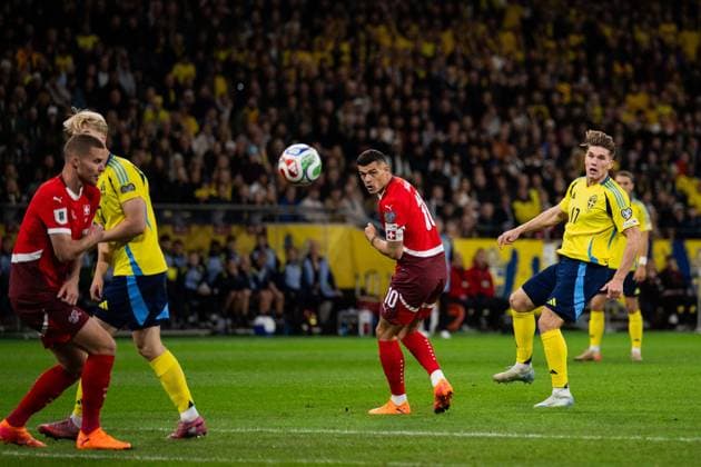 251010 Granit Xhaka of Switzerland and Viktor Gyökeres of Sweden during the FIFA World Cup Qualifier football match between Sweden and Switzerland on October 10, 2025 in Stockholm Photo Simon Hastegard BILDBYRAN kod SH JM0740 bbeng fotboll football soccer fotball vm kval kval fifa world cup qualifier qualifier qualification sverige sweden sverige a schweiz switzerlandbbauto sverige sweden  Copyright: SIMONxHASTEGARD BB251010SH016