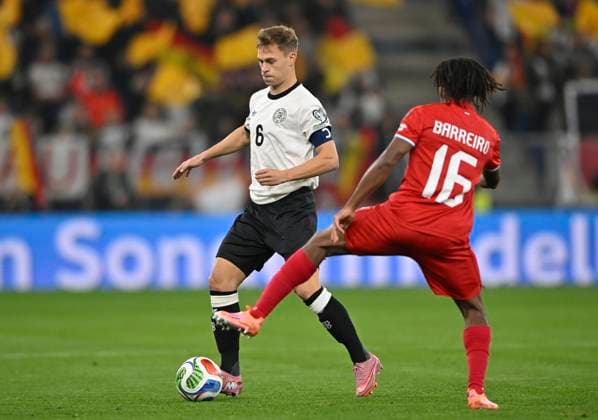 duel, action Joshua Kimmich GER 06 vs Leandro Barreiro LUX 16 DFB Laenderspiel Germany GER vs Luxembourg LUX World Cup Qualifiers European Qualifiers 10 10 2025 DFL REGULATIONS PROHIBIT ANY USE OF PHOTOGRAPHS AS IMAGE SEQUENCES AND OR QUASI VIDEO DFB Laenderspiel Germany GER vs Luxembourg LUX