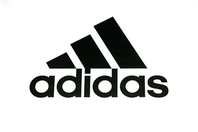 Adidas Drei-Streifen-Logo in Monochrom. London, UK, 28. Juli 2024 Adidas Drei-Streifen-Logo in Monochrom. London, UK, 28. Juli 2024 (License=RM) 24007808 Copyright: xZoonar.com Tartezyx 24007808