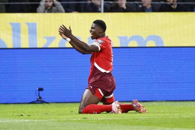 STOCKHOLM, SWEDEN 20251010 Switzerlands Breel Embolo dips after missing a goal during Fridays World Cup qualifying soccer match between Sweden and Switzerland at Strawberry arena, October 10, 2025 in Stockholm, Sweden STOCKHOLM SWEDEN x60160x  Copyright: xStefanxJerrevang TTx VM-KVAL SVERIGE-SCHWEIZ