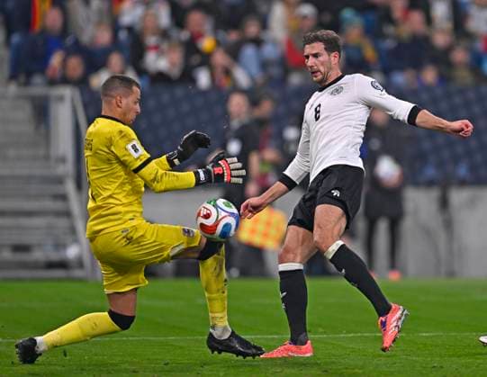 10 10 2025, Football World Cup Qualification Europe 2025 26, Matchday 7, Germany Luxembourg, in the PreZero Arena Sinsheim v l Goalkeeper Anthony Moris Luxembourg v Leon Goretzka Germany