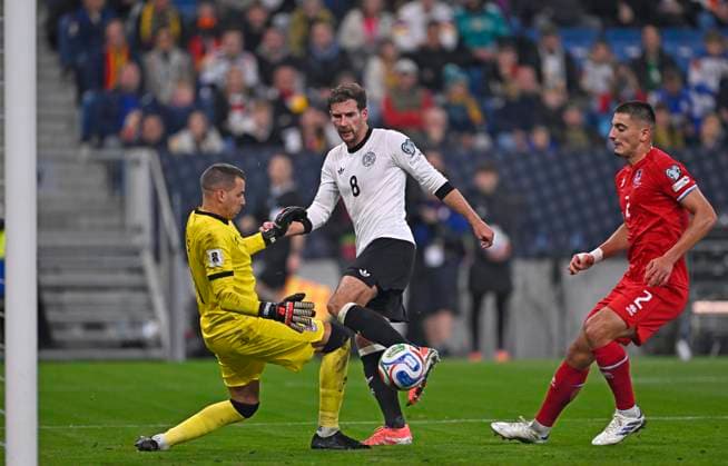 10 10 2025, Soccer World Cup Qualification Europe 2025 26, Matchday 7, Germany Luxembourg, in the PreZero Arena Sinsheim f l Goalkeeper Anthony Moris Luxembourg , Leon Goretzka Germany and Seid Korac Luxembourg