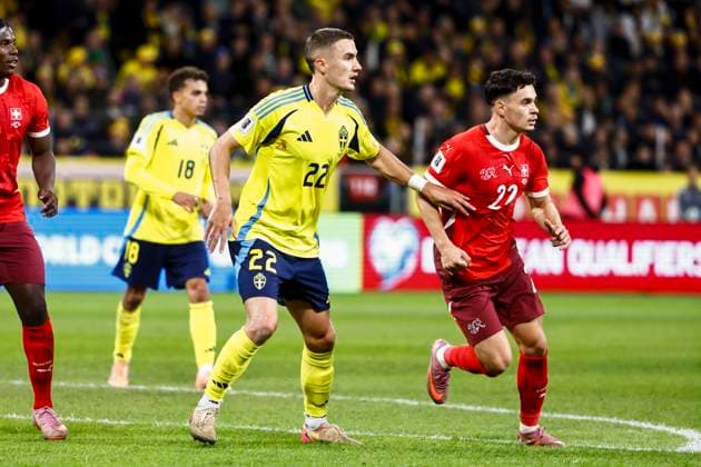 STOCKHOLM, SWEDEN 20251010 Sweden s Gustaf Lagerbielke and Switzerland s Fabian Rieder during Friday s World Cup qualifying soccer match between Sweden and Switzerland at Strawberry Arena, October 10, 2025 in Stockholm, Sweden STOCKHOLM SWEDEN x60160x  Copyright: xStefanxJerrevang TTx WORLD CUP QUALIFYING SWEDEN-SWITZERLAND