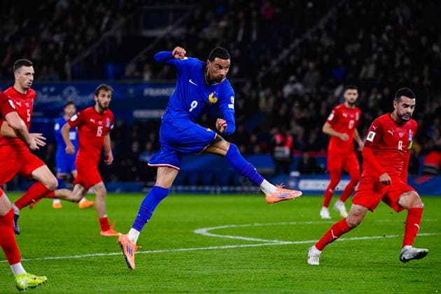 FOOTBALL : France vs Azerbaidjan - Paris - 10 10 2025 Hugo Ekitike ( 9 - France ) during the European Qualifying round match between France and Azerbaijan at Parc des Princes on October 10, 2025 in Paris, France. ( Photo by Federico Pestellini PsnewZ ) - Parc des PrincesFrance  Copyright: xFedericoxPestellinix