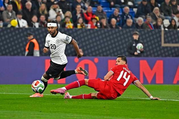 10 10 2025, Football World Cup Qualification Europe 2025 26, Matchday 7, Germany Luxembourg, in the PreZero Arena Sinsheim v l Serge Gnabry Germany v Eric Veiga Luxembourg