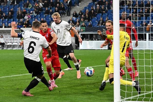 10 10 2025, xsltx, football world cup qualification 2026, Germany Luxembourg v l Joshua Kimmich German national football team DFB Torschuetze, scores the goal, Treffer, scores the goal 4 0 Anthony Moris Luxembourg DFL DFB REGULATIONS PROHIBIT ANY USE OF PHOTOGRAPHS as IMAGE SEQUENCES and or QUASI VIDEO Sinsheim