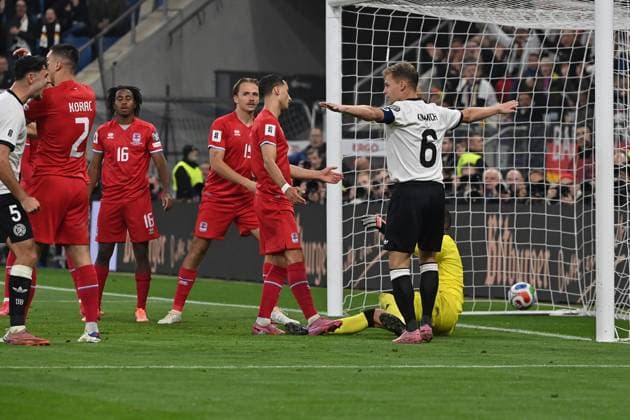 10 10 2025, xjrdrx, Football World Cup Qualification 2026, Germany Luxembourg v l Goal celebration after the goal to celebrate the goal celebrate 4 0 by Joshua Kimmich German National Football Team DFB DFL DFB REGULATIONS PROHIBIT ANY USE OF PHOTOGRAPHS as IMAGE SEQUENCES and or QUASI VIDEO Sinsheim