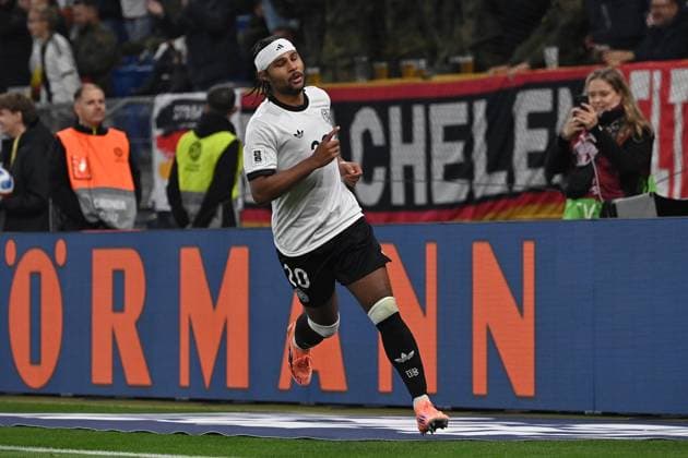 10 10 2025, xjrdrx, Football World Cup Qualification 2026, Germany Luxembourg v l Goal celebration after the goal to celebrate the goal celebrate 3 0 by Serge Gnabry German National Football Team DFB DFL DFB REGULATIONS PROHIBIT ANY USE OF PHOTOGRAPHS as IMAGE SEQUENCES and or QUASI VIDEO Sinsheim