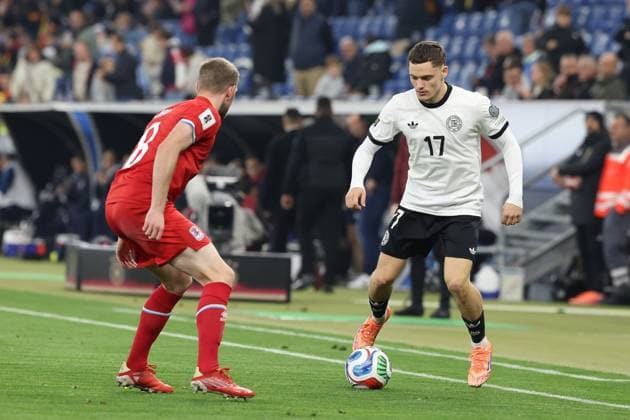 in duel, action, with Laurent Jans 18 Luxembourg , Florian Wirtz 17 Germany , Germany vs. Luxembourg, Soccer, World Cup Qualification, 10 10 2025 Sinsheim Baden Wuerttemberg Germany Copyright: xkolbert-press ChristianxKolbertx