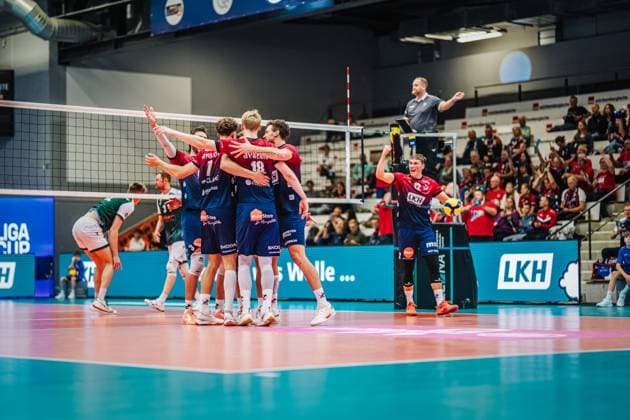 Volleyball mens season 2025 2026 League Cup 2025 SVG Lüneburg vs FT 1844 Freiburg 10 10 2025 The SVG Lüneburg team celebrates