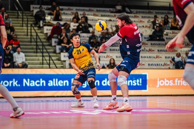 Volleyball mens season 2025 2026 League Cup 2025 SVG Lüneburg vs FT 1844 Freiburg 10 10 2025 Jesse Elser 3 SVG Lüneburg at the reception