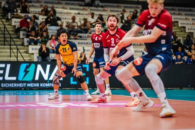 Volleyball mens season 2025 2026 League Cup 2025 SVG Lüneburg vs FT 1844 Freiburg 10 10 2025 Sho Takahashi 21 SVG Lüneburg cheers