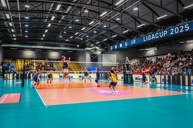 Volleyball mens season 2025 2026 League Cup 2025 SVG Lüneburg vs FT 1844 Freiburg 10 10 2025 The Sparkassen Arena at the League Cup