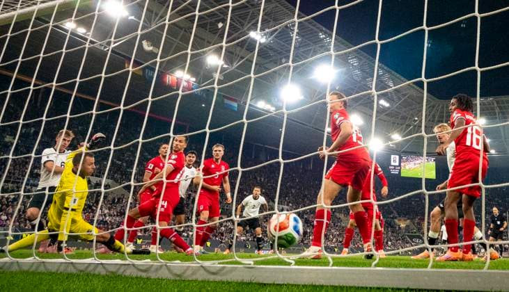 10 10 2025, Soccer World Cup Qualification Europe 2025 26, Matchday 7, Germany Luxembourg, in the PreZero Arena Sinsheim Goal kick to 4 0 by Josua Kimmich left, Germany against goalkeeper Anthony Moris Luxembourg