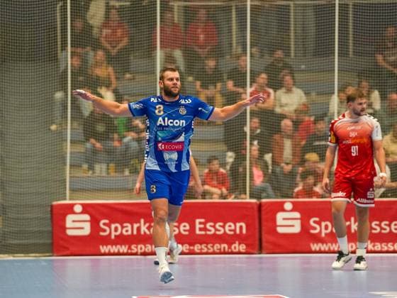 Florian Eisentraeger cheers TV Grosswallstadt, 08 TuSEM Essen vs TV Grosswallstadt, Handball, 2 Bundesliga, Matchday 7, Season 2025 2026, 10 10 2025 TuSEM Essen vs TV Grosswallstadt, Handball, 2 Bundesliga, Matchday 7, Season 2025 2026, 10 10 2025 Essen Copyright: xEibner-Pressefoto DamianxKruczynx EP_DKI