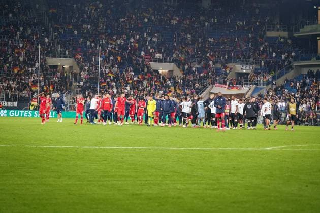 Soccer FIFA World Cup Qualification Europe 2025 26, 7 Matchday Germany vs. Luxembourg PreZero Arena Sinsheim Team Luxembourg on their way to the visiting fans Sinsheim Baden Württemberg Germany after the final whistle Copyright: xJOERANxSTEINSIEKx