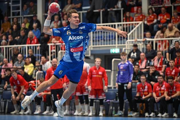 Germany, Handball, 2 Bundesliga, Matchday 7, 2025 2026, TuSEM Essen vs TV Großwallstadt, 10 10 2025, Sporthalle Am Hallo, Essen, Germany, Moritz Klenk TV Großwallstadt, 6 on fast break Copyright: xMarkusxVerwimpx