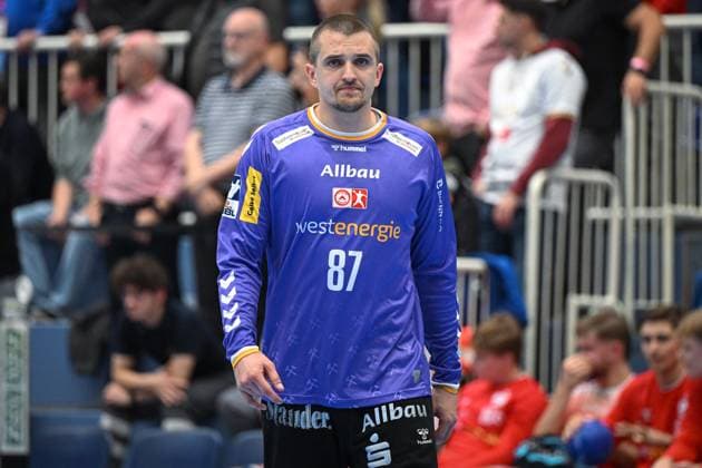 Germany, Handball, 2 Bundesliga, 7 Matchday, 2025 2026, TuSEM Essen vs TV Großwallstadt, 10 10 2025, Sporthalle Am Hallo, Essen, Germany, Dominik Plaue TuSEM Essen, 87 Copyright: xMarkusxVerwimpx
