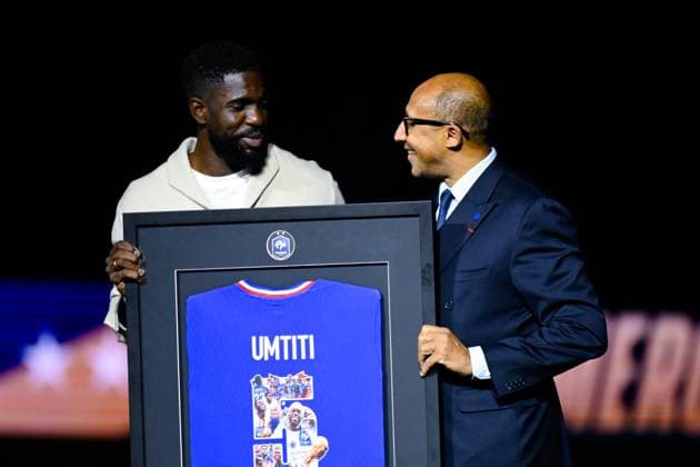FOOTBALL : France vs Azerbaidjan - Paris - 10 10 2025 Tribute to Samuel Umtiti before the European Qualifying round match between France and Azerbaijan at Parc des Princes on October 10, 2025 in Paris, France. ( Photo by Federico Pestellini PsnewZ ) - Parc des PrincesFrance  Copyright: xFedericoxPestellinix