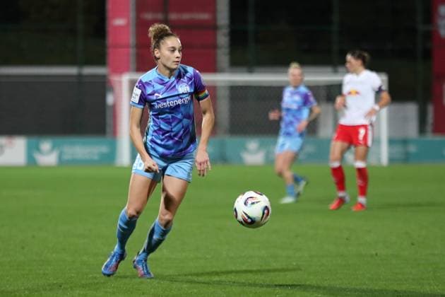 Google Pixel Frauen-Bundesliga, RB Leipzig - SGS Essen; 10.10.2025 Jacqueline Meißner (16, SGS Essen). Fußball, Google Pixel Frauen-Bundesliga, Saison 2025 2026, 6. Spieltag: RB Leipzig vs. SGS Essen am 10.10.2025, Trainingszentrum Cottaweg, Leipzig. DFB REGULATIONS PROHIBIT ANY USE OF PHOTOGRAPHS AS IMAGE SEQUENCES AND OR QUASI-VIDEO. Copyright: xBEAUTIFULxSPORTS JanxKaeferx