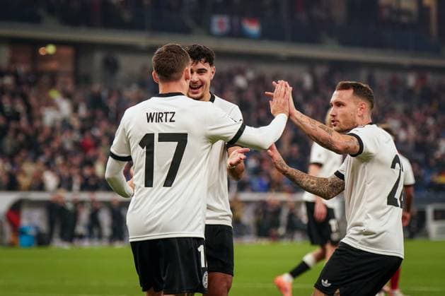 Soccer FIFA World Cup Qualification Europe 2025 26, 7 Matchday Germany vs. Luxembourg PreZero Arena Sinsheim Goal and goal celebration for 1 0 Florian Wirtz Germany, 17 Joy, emotions, jubilation with David Raum Germany, 22 Aleksandar Pavlovic Germany, 5 Goal is not given after VAR by referee Nenad Minakovic SRB Sinsheim Baden Württemberg Germany Copyright: xJOERANxSTEINSIEKx