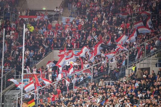 Football World Cup Qualification Europe 2025 26, 7 Matchday Germany vs Luxembourg PreZero Arena Sinsheim Luxembourg fans cheer with flags and banners in the guest block, exuberant atmosphere in the stadium, football, international match, World Cup Qualification, Luxembourg, Germany, national team, supporter, emotion, PreZero Arena, Sinsheim, UEFA, FIFA, sport, 2025, 2026 Sinsheim Baden Württemberg Germany Copyright: xJOERANxSTEINSIEKx