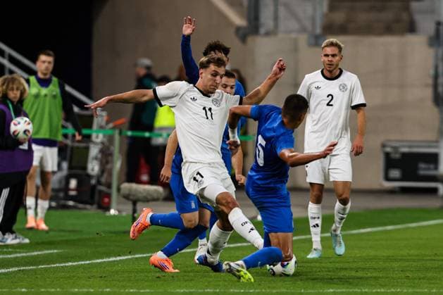 Nelson Weiper Germany,11 vs Christos Alexiou Greece,5 European Championship qualification U 21 Group F international match Germany vs Greece in the ad hoc Arena at the Ernst Abbe Sportfeld in Jena action,soccer,man,men,Germany,10 10 2025