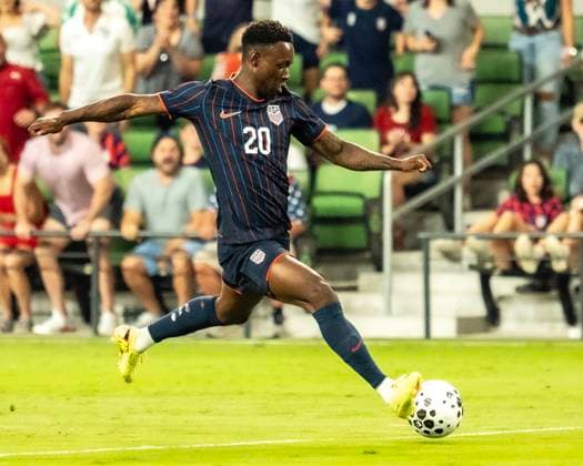 Oct 10, 2025. Nathan Harriel (20) of the US MenÃ¢â‚¬â ¢s Soccer Team in action vs Ecuador at Q2 stadium in Austin Texas. Ecuador leads the USMST 1-0 at the half. CSM Austin USA - ZUMAc04_ 20251010_zma_c04_006 Copyright: xRobertxBackmanx