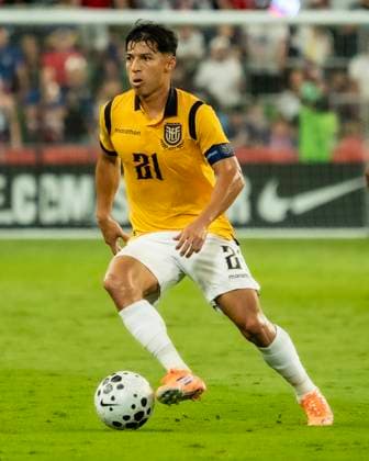 Oct 10, 2025. Alan Franco (21) of the Ecuador Soccer Team vs US MenÃ¢â‚¬â ¢s Soccer Team in action vs Ecuador at Q2 stadium in Austin Texas. The USMST ties Ecuador 1-1. CSM Austin USA - ZUMAc04_ 20251010_zma_c04_041 Copyright: xRobertxBackmanx