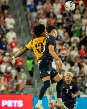 Oct 10, 2025. Angelo Preciado (17) of the Ecuador Soccer Team vs US MenÃ¢â‚¬â ¢s Soccer Team in action vs Ecuador at Q2 stadium in Austin Texas. The USMST ties Ecuador 1-1. CSM Austin USA - ZUMAc04_ 20251010_zma_c04_048 Copyright: xRobertxBackmanx
