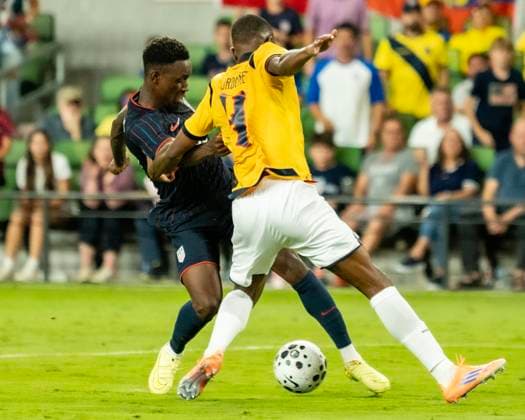 Oct 10, 2025. Nathan Harriel (20) of the US MenÃ¢â‚¬â ¢s Soccer Team in action vs Ecuador at Q2 stadium in Austin Texas. The USMST ties Ecuador 1-1. CSM Austin USA - ZUMAc04_ 20251010_zma_c04_050 Copyright: xRobertxBackmanx