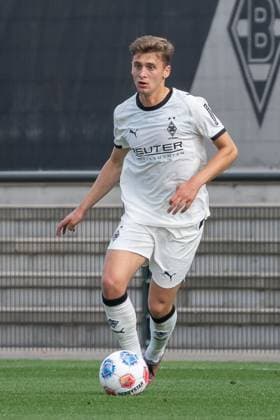 10 10 2025, Football friendly, Borussia Moenchengladbach SC Preussen Muenster, Season 2025 2026, Fohlenplatz at Borussia Park in Moenchengladbach Oscar Fraulo Borussia Moenchengladbach, 22 on the ball Photo Kirchner Media Thomas Haesler Copyright: xKirchner-Media ThomasxHaeslerx