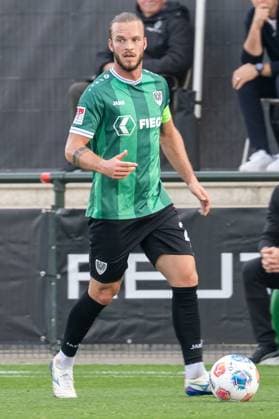 10 10 2025, Football friendly, Borussia Moenchengladbach SC Preussen Muenster, Season 2025 2026, Foal pitch at Borussia Park in Moenchengladbach Jorrit Hendrix SC Preussen Muenster, 20 on the ball Photo Kirchner Media Thomas Haesler Copyright: xKirchner-Media ThomasxHaeslerx