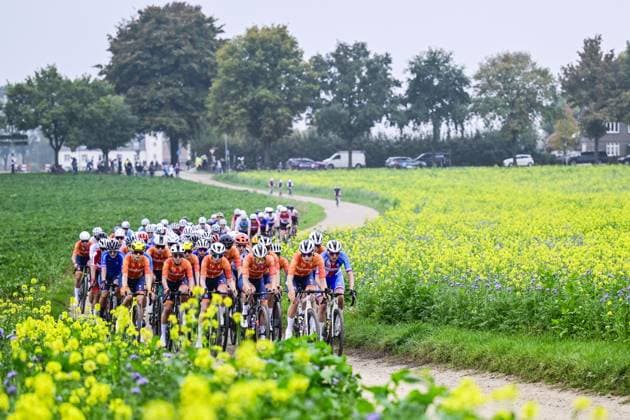 a pack of riders pictured in action during the women elite race at the UCI World Gravel Championships, Saturday 11 October 2025, in Maastricht, The Netherlands. DIRKxWAEM  x136521358x