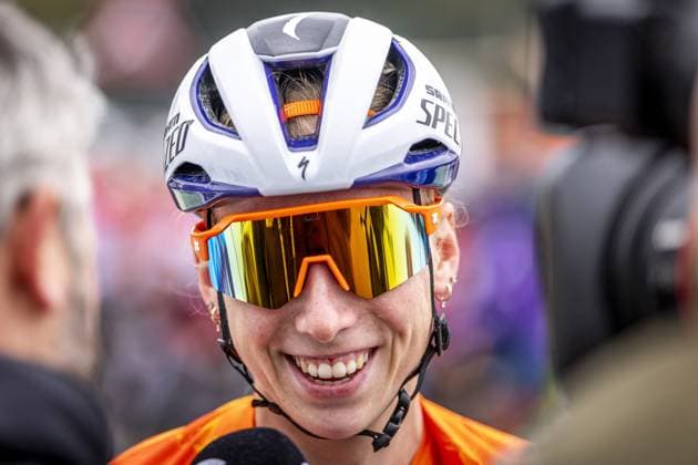 BEEK - Cyclist Lorena Wiebes before the start of the World Gravel Championships. This is the first time the championships have been held in the Netherlands. ANP MARCEL VAN HOORN xVIxANPxSportx xxANPxIVx 538915501 originalFilename: 538915501.jpg