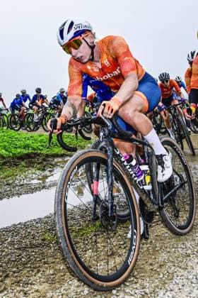 Dutch Lorena Wiebes pictured in action during the women elite race at the UCI World Gravel Championships, Saturday 11 October 2025, in Maastricht, The Netherlands. DIRKxWAEM  x136522336x