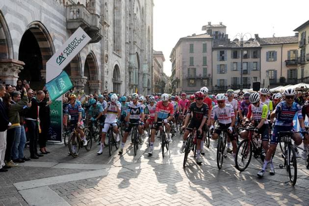 Start race during the 119th edition of the Il Lombardia, Tour of Lombardy cycling race, a 241 km one day race from Como to Bergamo on October 11, 2025, Italy.  Copyright: xGianxMattiaxD Alberto LaPressex