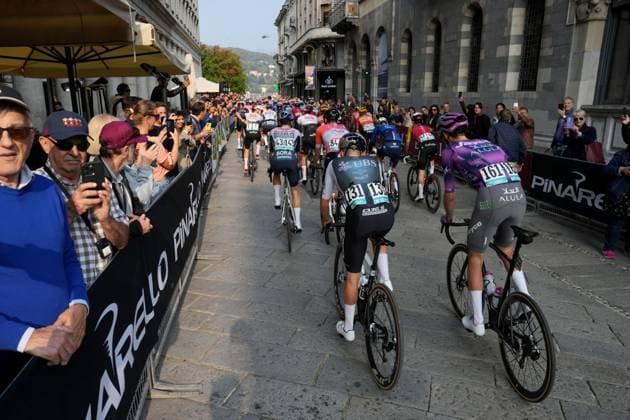 Start race during the 119th edition of the Il Lombardia, Tour of Lombardy cycling race, a 241 km one day race from Como to Bergamo on October 11, 2025, Italy.  Copyright: xGianxMattiaxD Alberto LaPressex