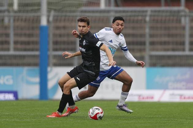 Football, RL Bayern, SV Viktoria Aschaffenburg - FV Illertissen