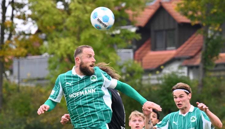 11 10 2025 Soccer Season 2025 2026 Regionalliga Bayern 13 Matchday SpVgg Greuther Fürth Fuerth II U23 Kleeblatt SV Wacker Burghausen SVW xwoxzix Daniel Adlung 10, SpVgg Greuther Fürth II