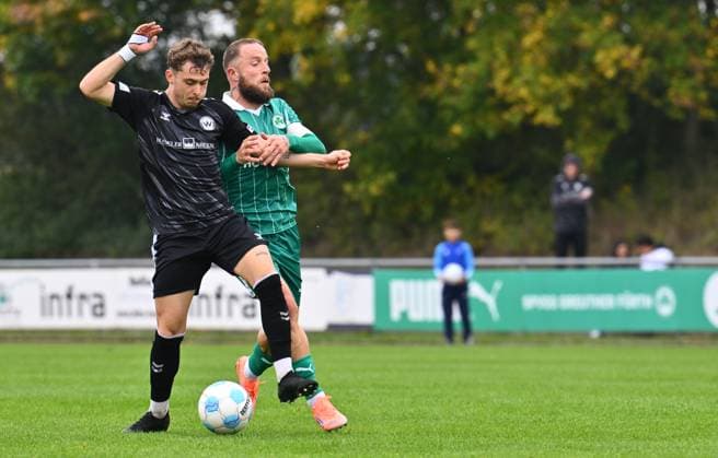 11 10 2025 Soccer Season 2025 2026 Regionalliga Bayern 13 Matchday SpVgg Greuther Fürth Fuerth II U23 Kleeblatt SV Wacker Burghausen SVW xwoxzix Denis Ade 32, SV Wacker Burghausen Daniel Adlung 10, SpVgg Greuther Fürth II