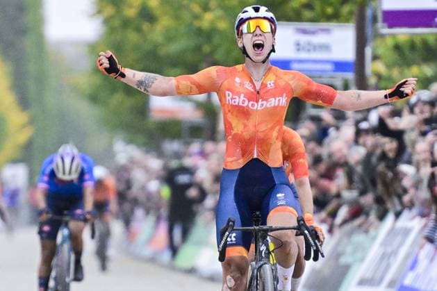 Dutch Lorena Wiebes celebrates as she crosses the finish line to win the women elite race at the UCI World Gravel Championships, Saturday 11 October 2025, in Maastricht, The Netherlands. DIRKxWAEM  x136528813x