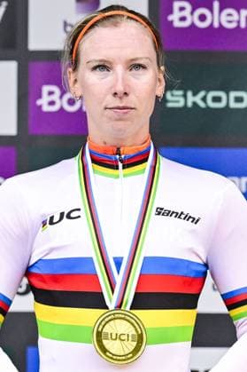 Dutch Lorena Wiebes pictured on the podium after winning the women elite race at the UCI World Gravel Championships, Saturday 11 October 2025, in Maastricht, The Netherlands. DIRKxWAEM  x136529926x