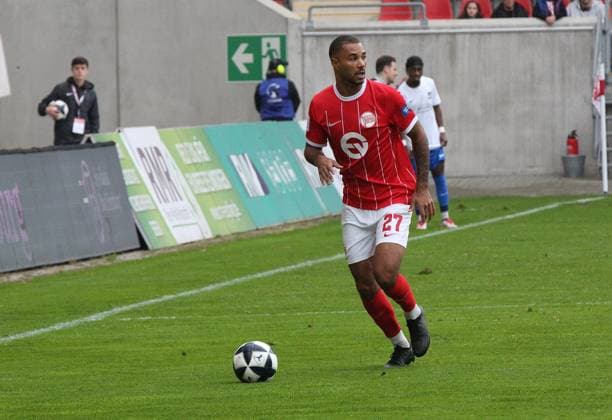 11 10 2025 xmgoodx Offenbach am Main, Sparda Bank Hessen Stadion Stadion Bieberer Berg Regionalliga season 2025 2026 Kickers Offenbach OFC TSV Schott Mainz JAYSON BREITENBACH 27, OFC