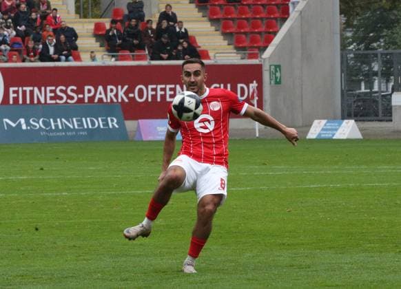 11 10 2025 xmgoodx Offenbach am Main, Sparda Bank Hessen Stadion Stadion Bieberer Berg Regionalliga season 2025 2026 Kickers Offenbach OFC TSV Schott Mainz Onur Ünlücifci 8, OFC