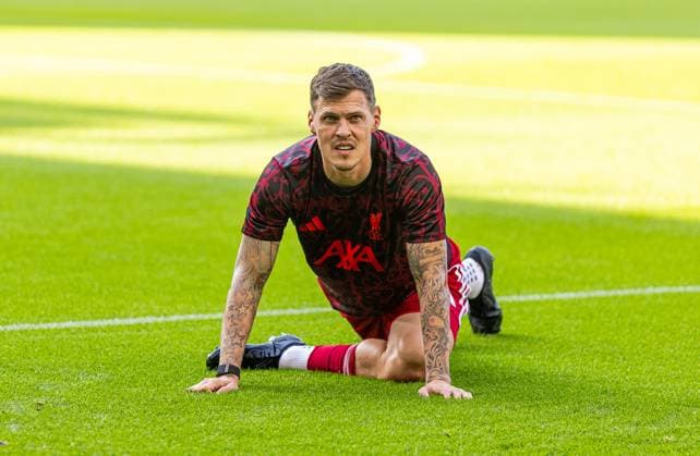 Football - LFC Foundation Friendly - Chelsea FC Legends v Liverpool FC Legends LONDON, ENGLAND - Saturday, October 11, 2025: Liverpool s Martin Skrtel during the pre-match warm-up before the LFC Foundation match between Chelsea FC Legends and Liverpool FC Legends at Stamford Bridge. (Photo by David Rawcliffe Propaganda) LONDON Stamford Bridge GREATER LONDON ENGLAND  Copyright: xDavidxRawcliffex P2025-10-11-Chelsea_Legends_Liverpool_Legends-82