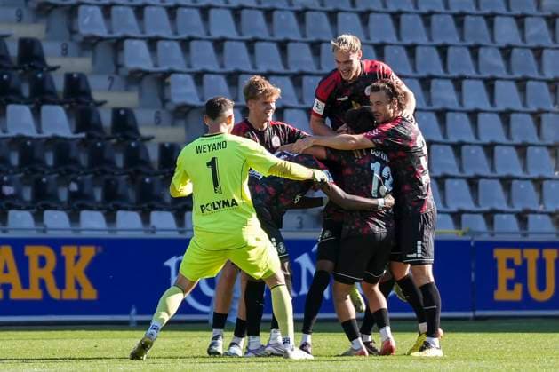 Goal celebration, emotions, shot on goal, finish, goal success, goal, Emre Böyükata Emre Boeyukata KSV Hessen Kassel, 13 , Germany, Football, Regionalliga Südwest, Matchday 12, 2025 2026, SC Freiburg II vs KSV Hessen Kassel, 11 10 2025, Dreisamstadion, Freiburg, Germany DFB REGULATIONS PROHIBIT ANY USE OF PHOTOGRAPHS AS IMAGE SEQUENCES AND OR QUASI VIDEO Freiburg Dreisamstadion Baden Wuerttemberg Germany Copyright: xArnexAmbergx