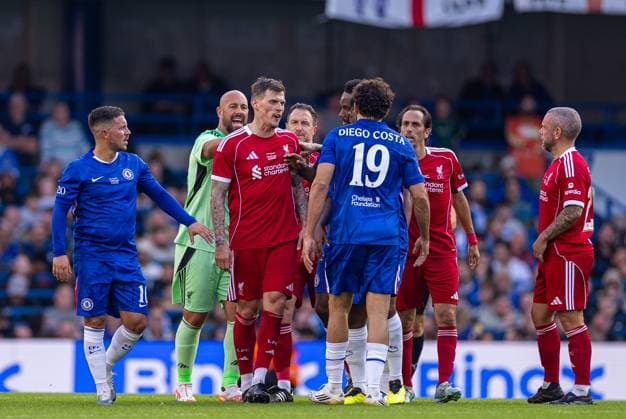 Football - LFC Foundation Friendly - Chelsea FC Legends v Liverpool FC Legends LONDON, ENGLAND - Saturday, October 11, 2025: Liverpool s Martin Skrtel (L) clashes with Chelsea s Diego Costa during the LFC Foundation match between Chelsea FC Legends and Liverpool FC Legends at Stamford Bridge. (Photo by David Rawcliffe Propaganda) LONDON Stamford Bridge GREATER LONDON ENGLAND  Copyright: xDavidxRawcliffex P2025-10-11-Chelsea_Legends_Liverpool_Legends-108